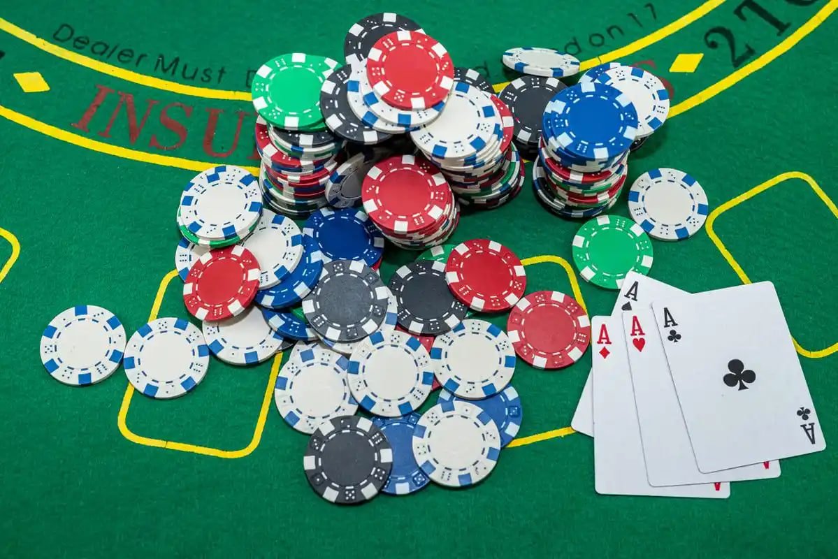 Slot game reels and symbols representing the slot game section on jl16 link